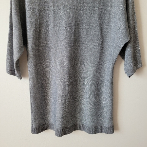 SMART Set Silver Grey Metallic Knit V Neck Top Size S - Picture 7 of 10